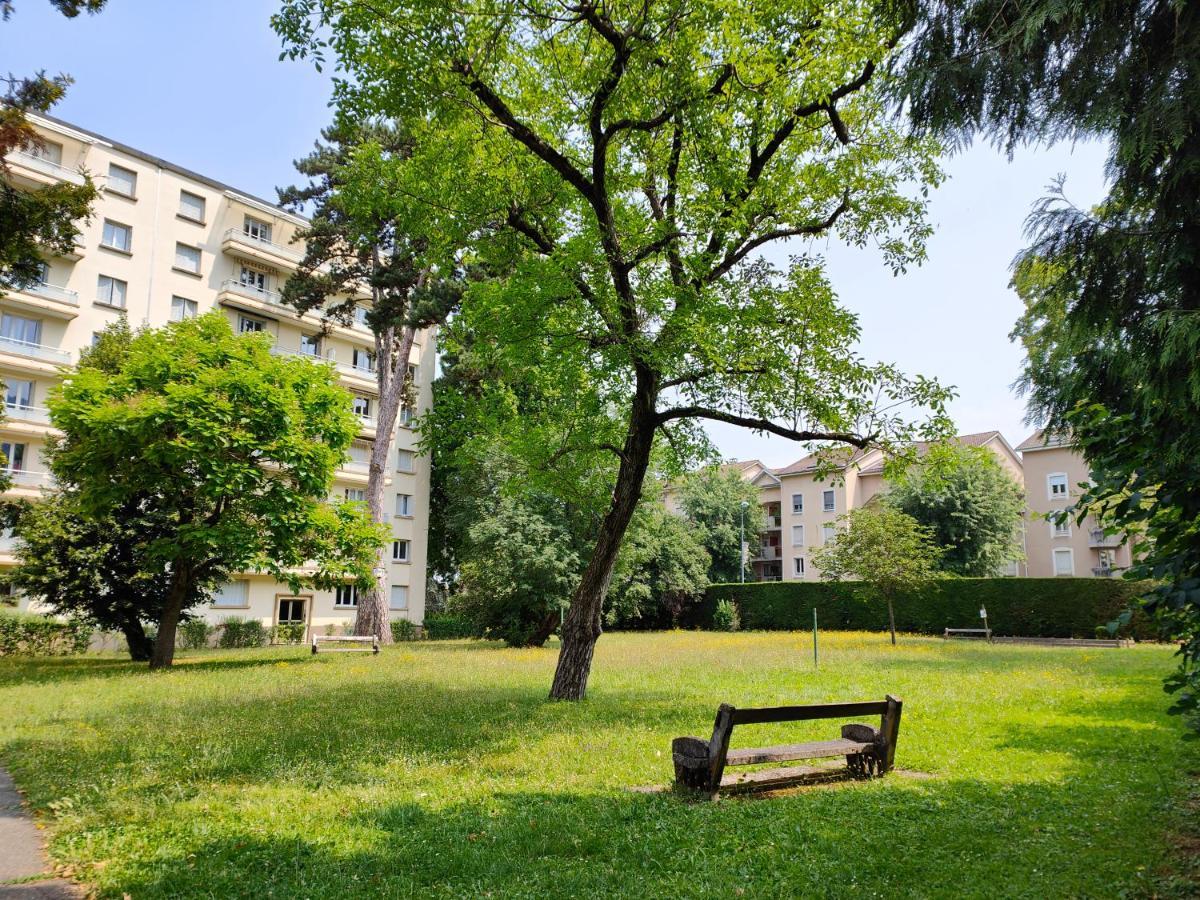 L'edelweiss Campus & Parking Prive Securise Appartement Gières
